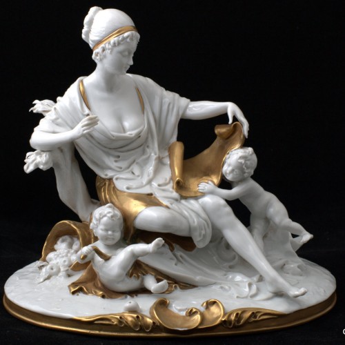 Дама со свитком и двумя путти, Capodimonte, Италия, 1950 гг