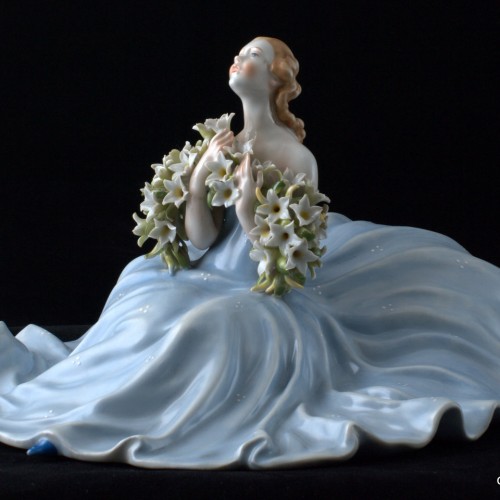 Девушка с гирляндой цветов, Von Schierholz, Германия, 1951-72 гг