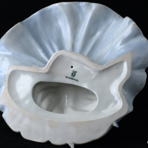 Девушка с гирляндой цветов, Von Schierholz, Германия, 1951-72 гг