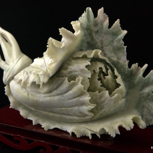Резной камень "Капуста", нефрит, Китай