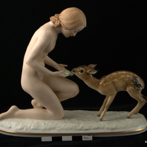 "Лучшие друзья" (девушка с олененком), Hutschenreuther, Германия, 1938-55 гг