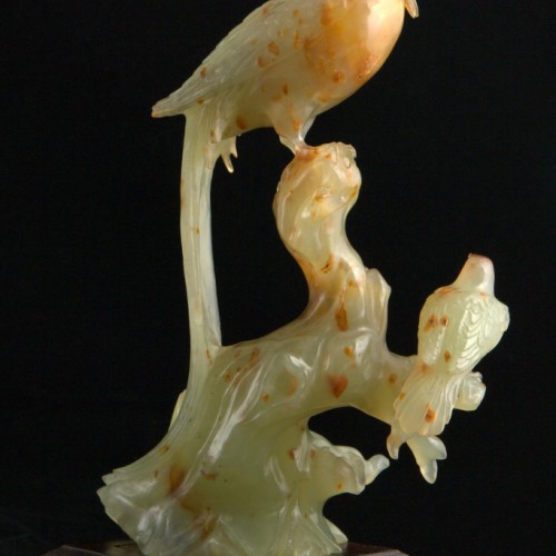 Резной камень "Птица", нефрит, Китай