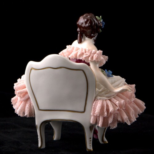 Барышня на диване, кружевная, Volkstedt, Германия