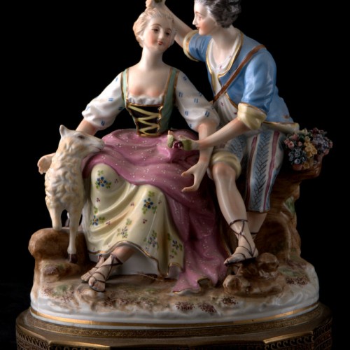 Пара с цетами и овечкой, 1940 гг