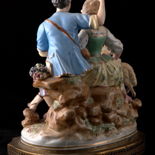 Пара с цетами и овечкой, 1940 гг