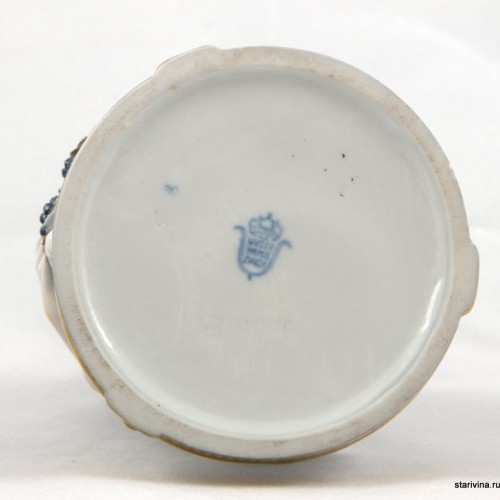 Девушка с козой и виноградом, Unterweissbach, Германия, 1962-90 гг