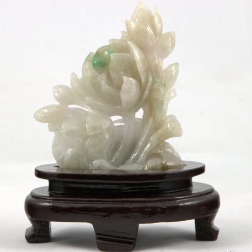 Резной камень "Пион", нефрит, Китай