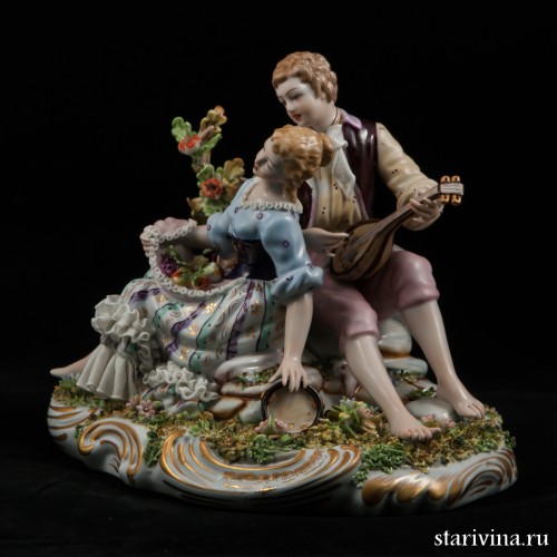 Влюбленная пара с лютней и бубном, Capodimonte, Италия