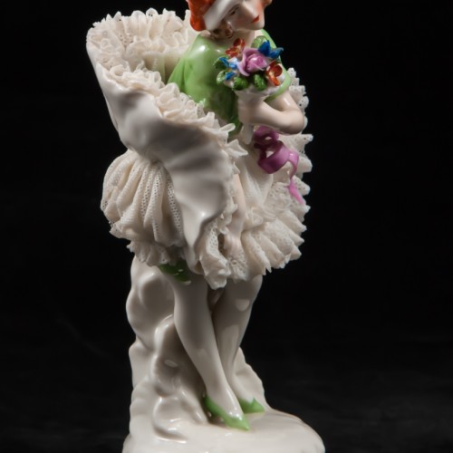 Девушка с букетом, кружевная, АртДеко, Muller & Co, Германия, 1920-30 гг