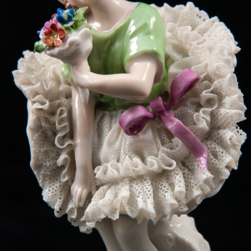 Девушка с букетом, кружевная, АртДеко, Muller & Co, Германия, 1920-30 гг