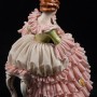 Дама с лютней в розовом платье, кружевная, Volkstedt, Германия