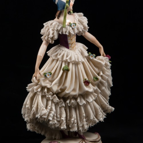 Девшука в синей шляпке с зелеными лентами, кружевная, Дрезден, Германия, до 1940 гг