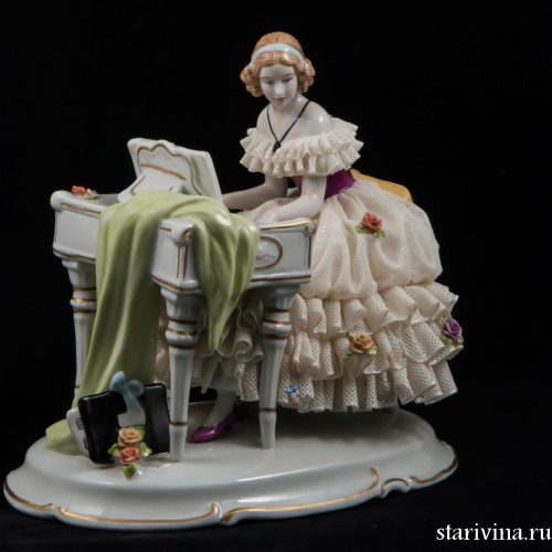 Дама за клавесином, кружевная, Unterweissbach, Германия, 1960-70 гг