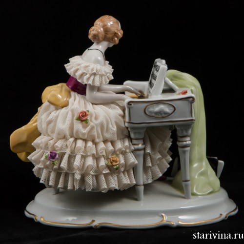 Дама за клавесином, кружевная, Unterweissbach, Германия, 1960-70 гг