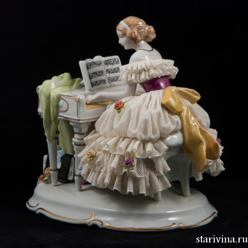 Дама за клавесином, кружевная, Unterweissbach, Германия, 1960-70 гг