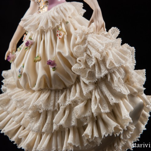 Дама в синем капоре, кружевная, Ackermann & Fritze, Германия, до 1940 г