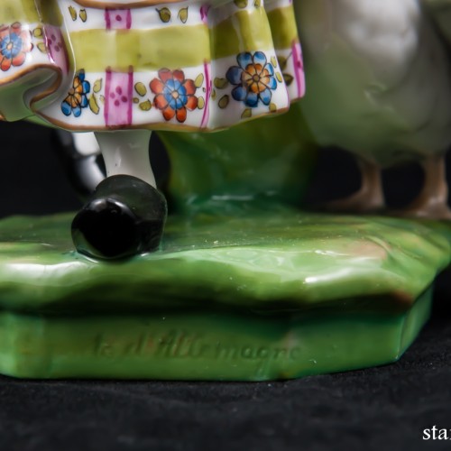 Девушка и гусь, Германия, 1950 гг