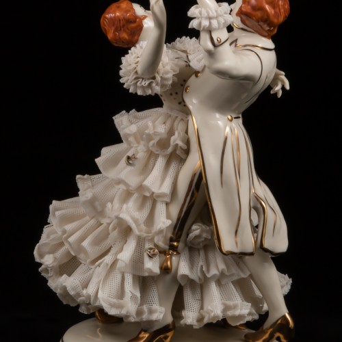 Вальсирующая пара в белом, кружевная, Дрезден, Германия, 1950-60 гг