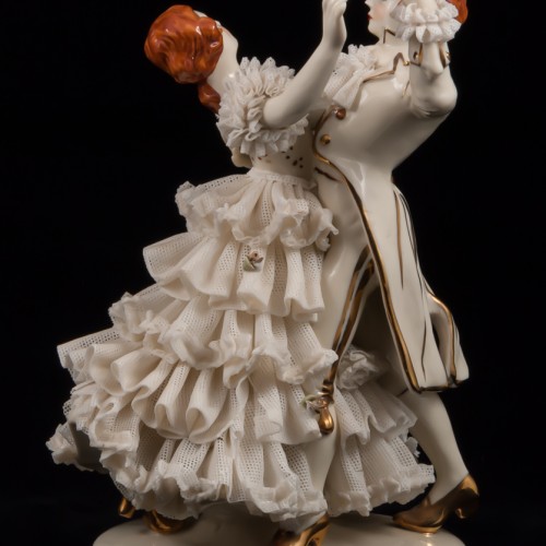 Вальсирующая пара в белом, кружевная, Дрезден, Германия, 1950-60 гг