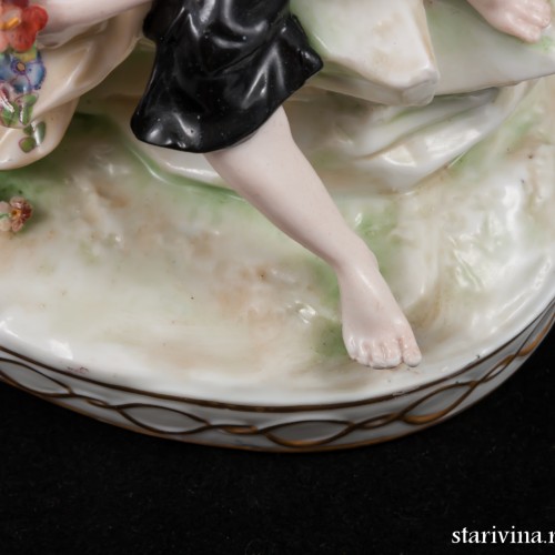 Влюбленная пара с кувшином, E. A. Muller, Германия, 1890-27 гг