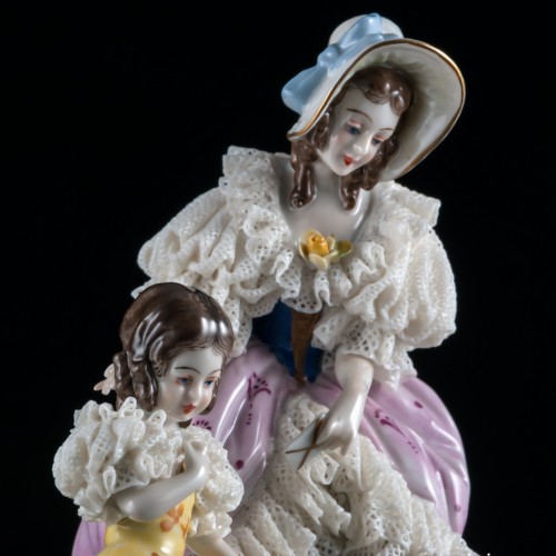 Дама с дочкой, кружевницы, Volkstedt, Германия