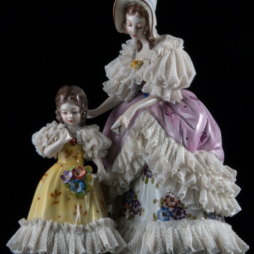 Дама с дочкой, кружевницы, Volkstedt, Германия