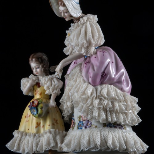 Дама с дочкой, кружевницы, Volkstedt, Германия