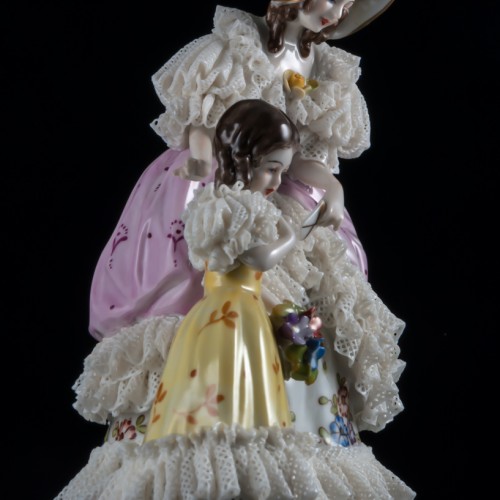 Дама с дочкой, кружевницы, Volkstedt, Германия