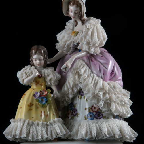 Дама с дочкой, кружевницы, Volkstedt, Германия