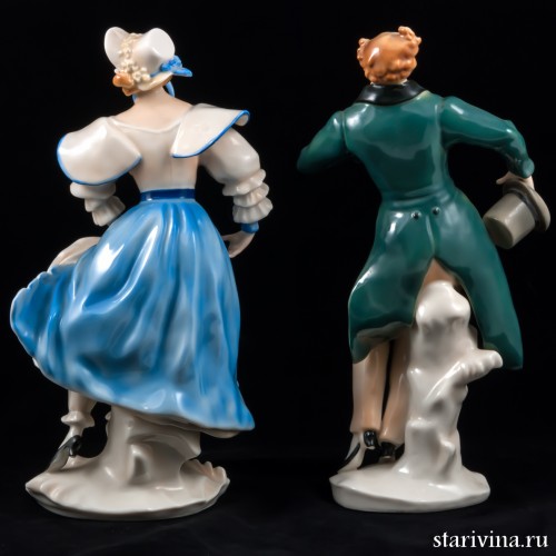 Пара в костюмах сер,19 века, Karl Ens, Германия, 1920 гг