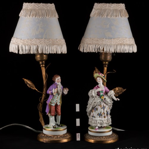 Настольные лампы, Пара в сиреневых костюмах, Muller & Co, Германия, 1907-52 гг