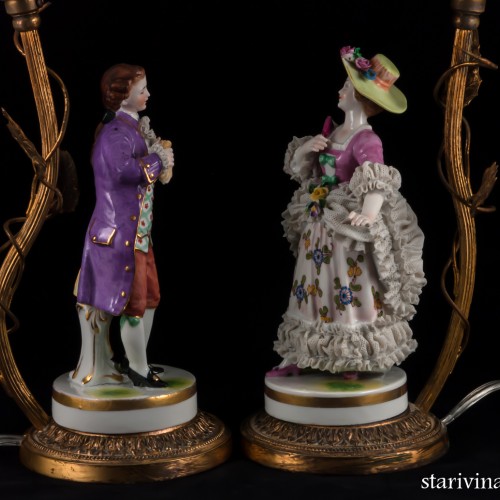 Настольные лампы, Пара в сиреневых костюмах, Muller & Co, Германия, 1907-52 гг