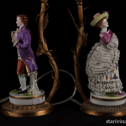 Настольные лампы, Пара в сиреневых костюмах, Muller & Co, Германия, 1907-52 гг