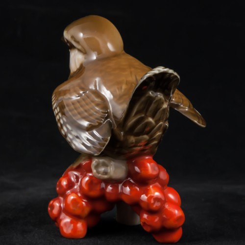 Крапивник с гроздью рябины, миниатюра, Hutschenreuther, Германия