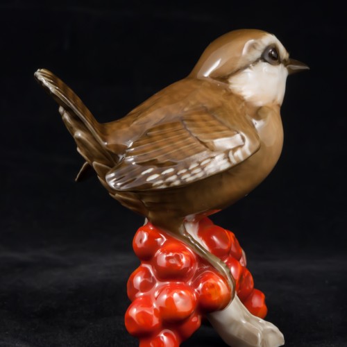 Крапивник с гроздью рябины, миниатюра, Hutschenreuther, Германия