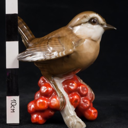 Крапивник с гроздью рябины, миниатюра, Hutschenreuther, Германия