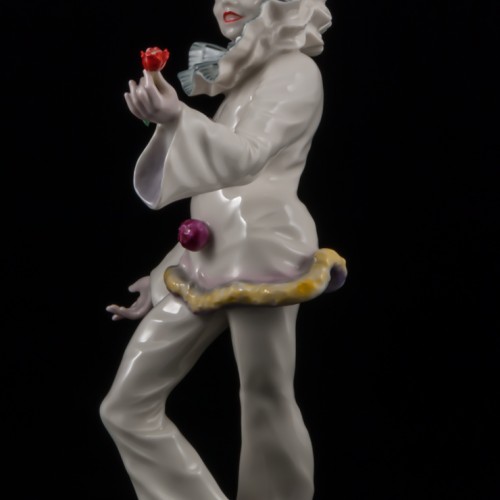 Пьеро с пером на шляпе и тюльпаном, Hutschenreuther, Германия, 1955-68 гг