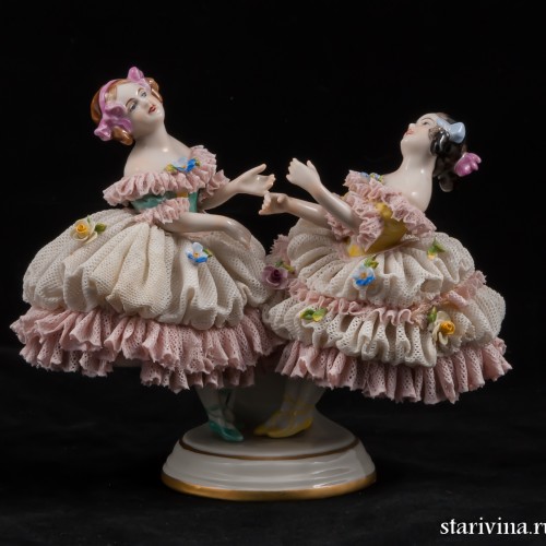 Две девочки, кружевницы, Volkstedt, Германия, 1950 гг