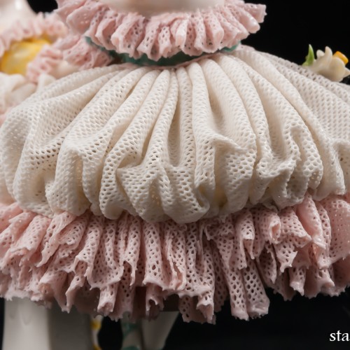 Две девочки, кружевницы, Volkstedt, Германия, 1950 гг