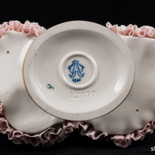 Две девочки, кружевницы, Volkstedt, Германия, 1950 гг