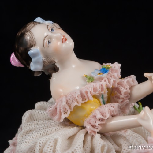 Две девочки, кружевницы, Volkstedt, Германия, 1950 гг