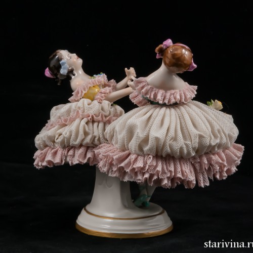 Две девочки, кружевницы, Volkstedt, Германия, 1950 гг