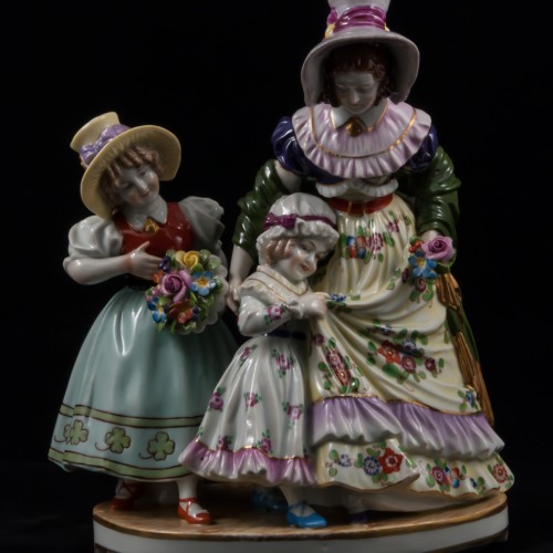 Дама с двумя девочками, Ackermann & Fritze, Германия, 1908-1951 гг