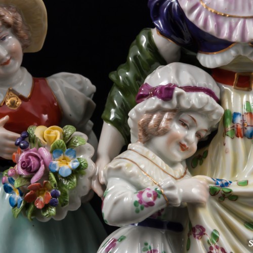 Дама с двумя девочками, Ackermann & Fritze, Германия, 1908-1951 гг