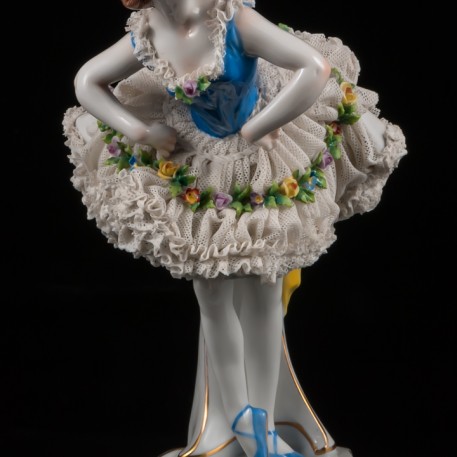 Балерина в пачке с голубым лифом, кружевная, Volkstedt, Германия, 1915-36 гг