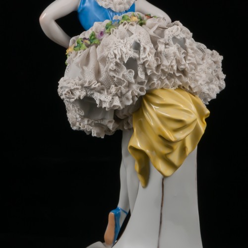 Балерина в пачке с голубым лифом, кружевная, Volkstedt, Германия, 1915-36 гг