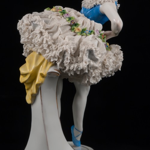 Балерина в пачке с голубым лифом, кружевная, Volkstedt, Германия, 1915-36 гг