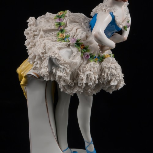 Балерина в пачке с голубым лифом, кружевная, Volkstedt, Германия, 1915-36 гг