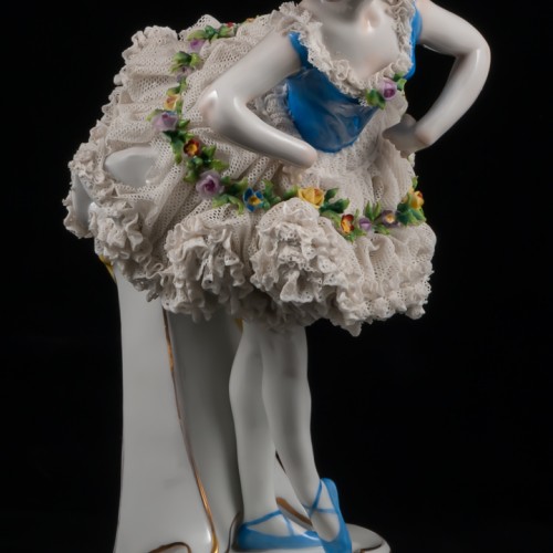 Балерина в пачке с голубым лифом, кружевная, Volkstedt, Германия, 1915-36 гг