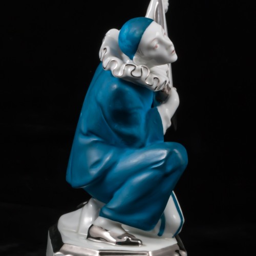 Пьеро с гитарой, Дрезден, Германия, 1920 гг